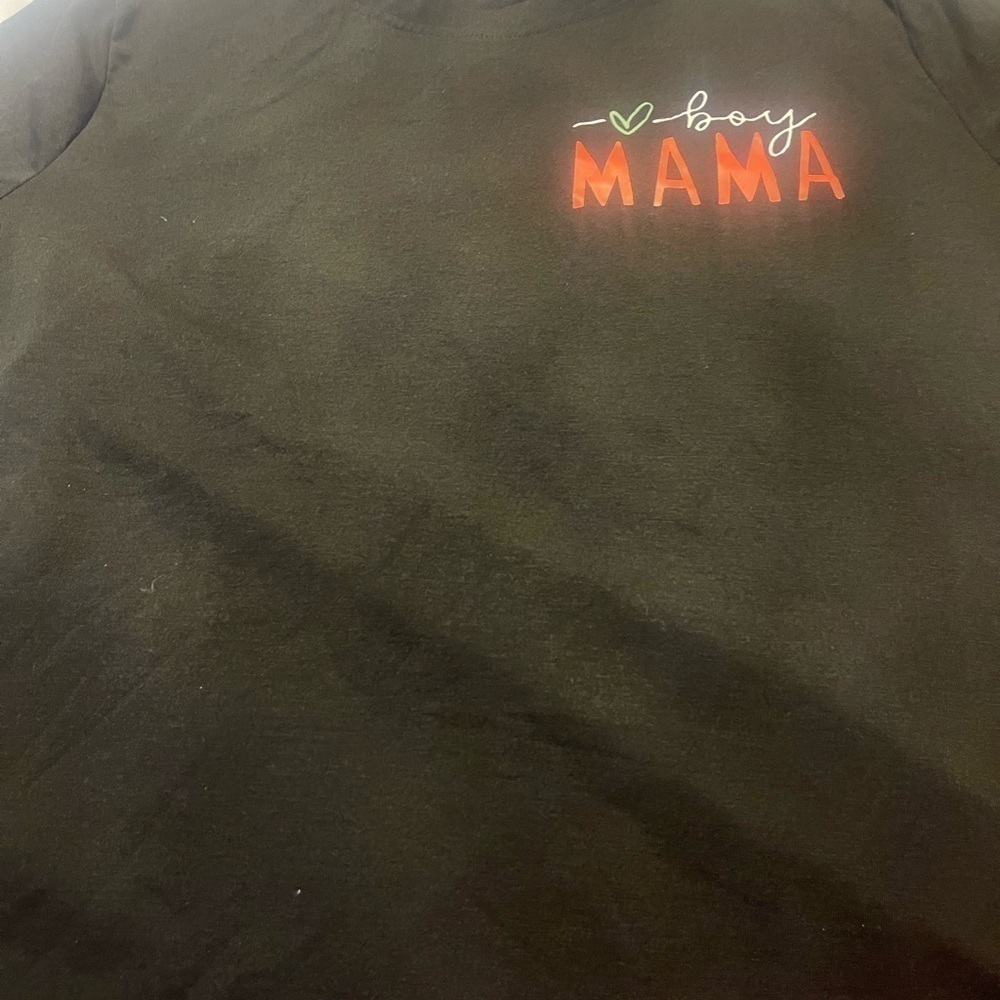 Boy mom t shirt with ma mama mom bruh on back size2XL - Picture 2 of 3